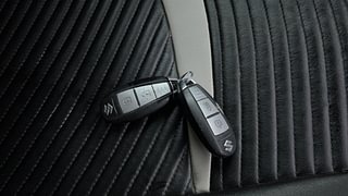 Used 2016 Maruti Suzuki Baleno Alpha 1.2 Petrol Manual extra CAR KEY VIEW
