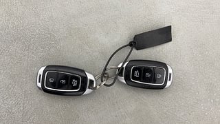 Used 2021 Hyundai Verna SX 1.5 MPi Petrol Manual extra CAR KEY VIEW