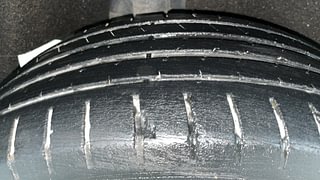 Used 2019 Maruti Suzuki Baleno Zeta Automatic Petrol Automatic tyres RIGHT REAR TYRE TREAD VIEW
