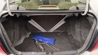 Used 2017 Honda Amaze 1.2 VX i-VTEC Petrol Manual interior DICKY INSIDE VIEW