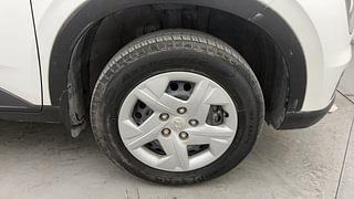 Used 2022 Hyundai Venue SX 1.2 Petrol Petrol Manual tyres RIGHT FRONT TYRE RIM VIEW