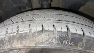 Used 2021 renault Kwid 1.0 RXT Opt Petrol Manual tyres LEFT FRONT TYRE TREAD VIEW
