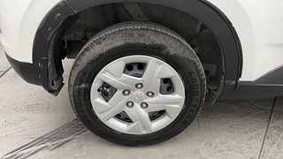 Used 2022 Hyundai Venue SX 1.2 Petrol Petrol Manual tyres RIGHT REAR TYRE RIM VIEW