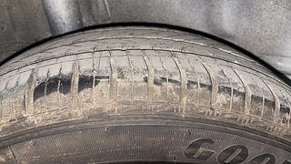 Used 2017 Honda Amaze 1.2 VX i-VTEC Petrol Manual tyres RIGHT REAR TYRE TREAD VIEW