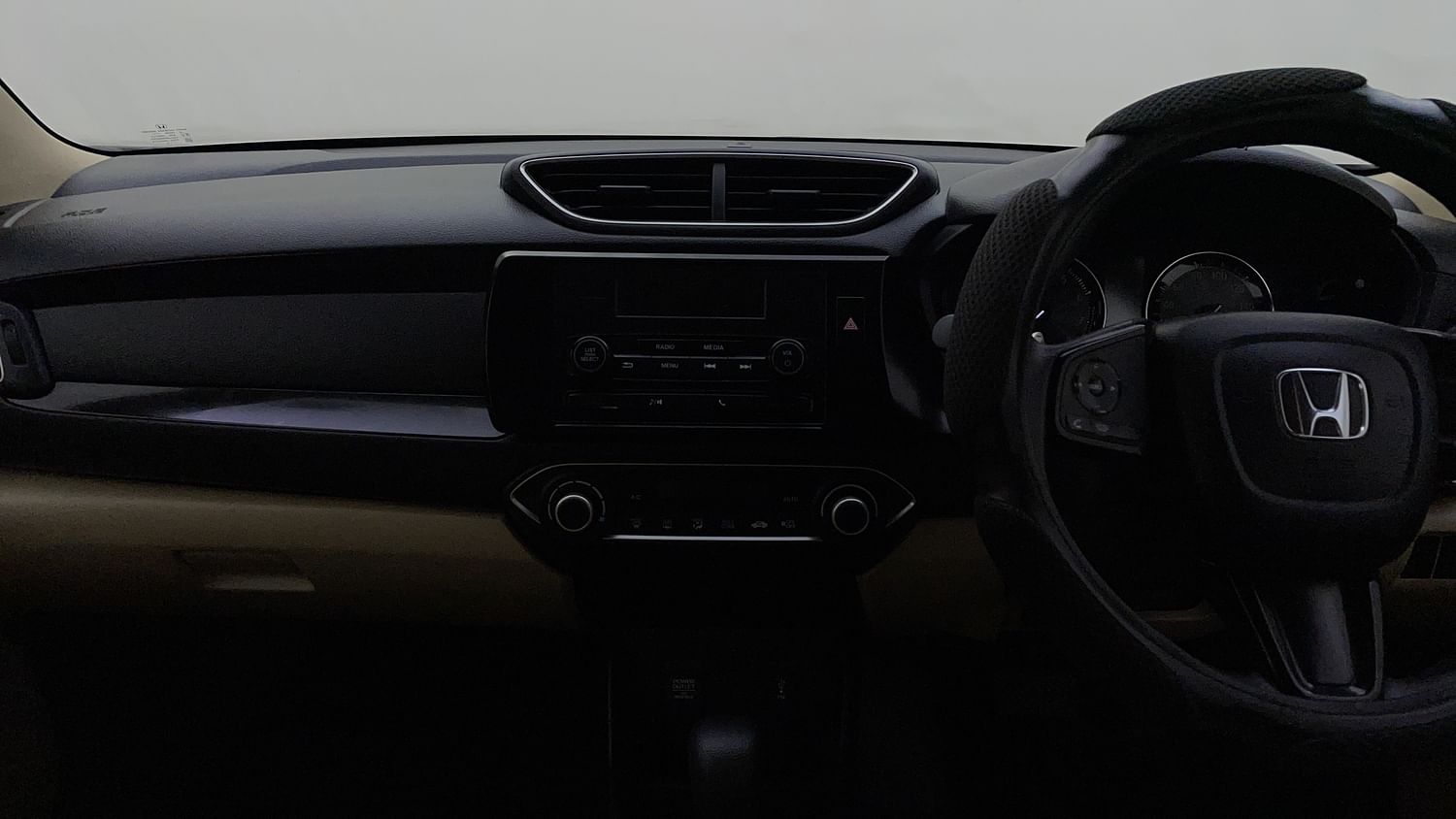 New Honda Amaze interior MUSIC SYSTEM & AC CONTROL VIEW