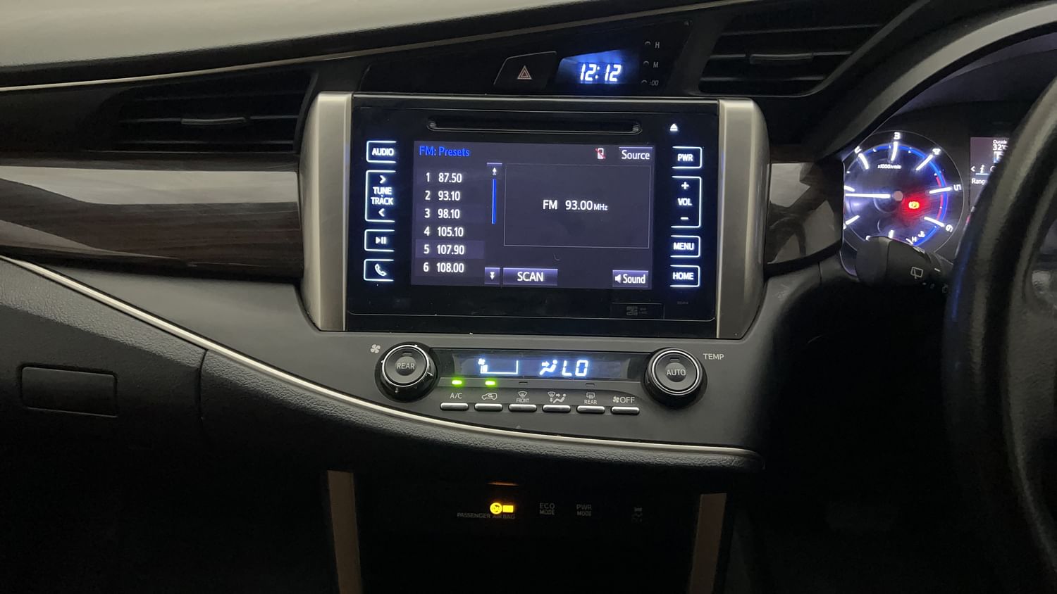 New Toyota Innova Crysta interior MUSIC SYSTEM & AC CONTROL VIEW