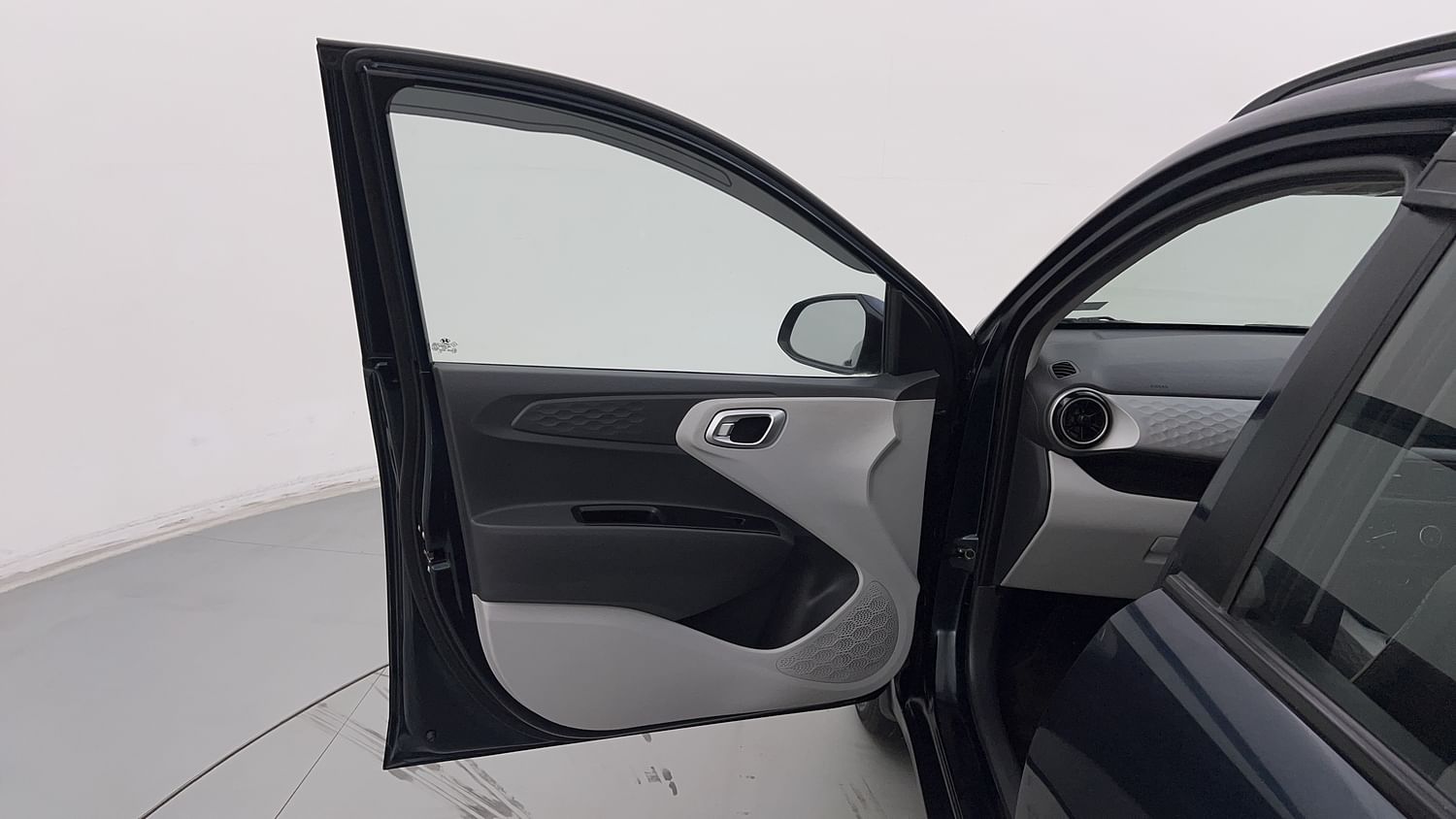 New Hyundai Grand i10 Nios interior LEFT FRONT DOOR OPEN VIEW