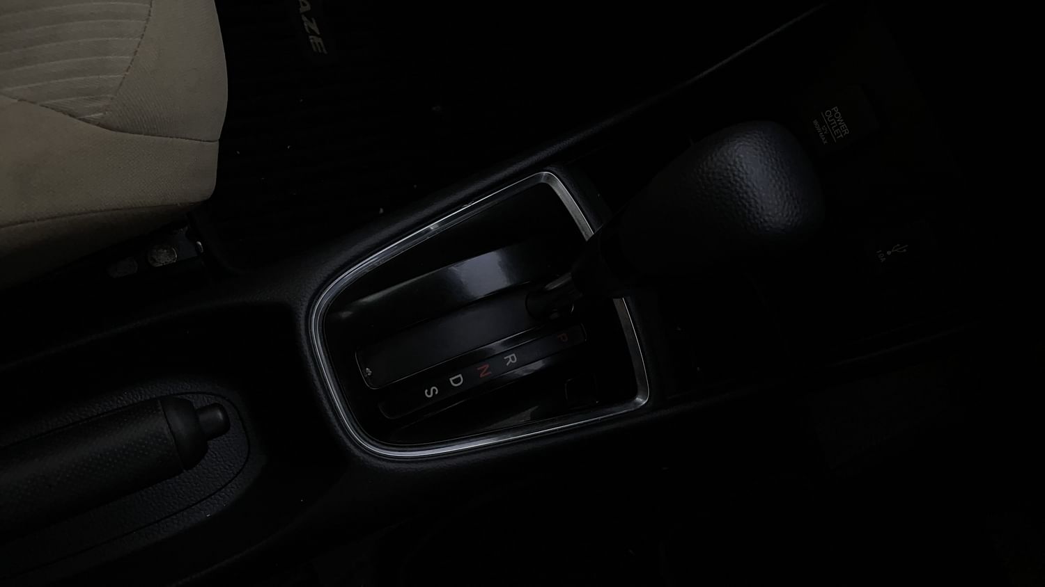 New Honda Amaze interior GEAR  KNOB VIEW