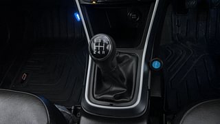 Used 2022 Maruti Suzuki S-Cross Alpha Petrol Manual interior GEAR  KNOB VIEW