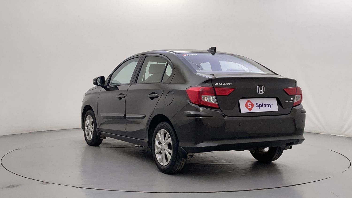 New Honda Amaze exterior LEFT REAR CORNER VIEW