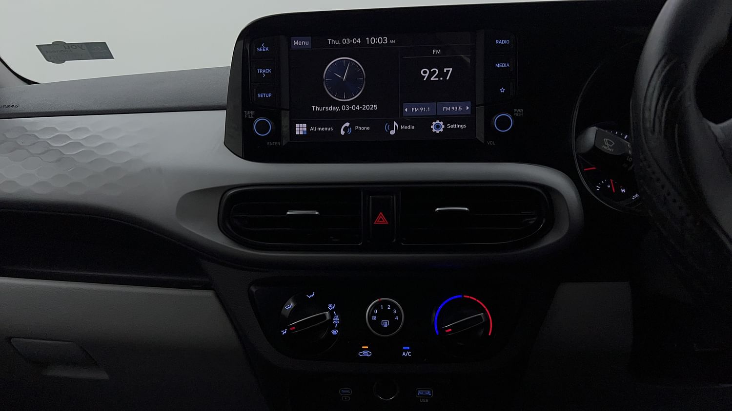 New Hyundai Grand i10 Nios interior MUSIC SYSTEM & AC CONTROL VIEW