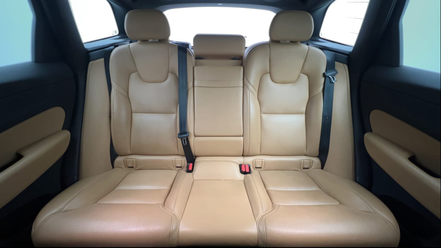New Volvo XC60 interior REAR SEAT CONDITION VIEW