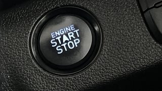Used 2019 Hyundai Venue SX Plus 1.0 Turbo DCT Petrol Automatic top_features Keyless start