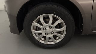 Used 2015 Honda Amaze 1.2 VX i-VTEC Petrol Manual tyres LEFT FRONT TYRE RIM VIEW