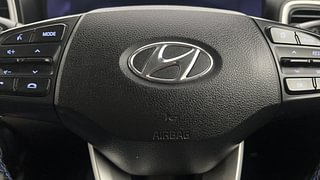 Used 2019 Hyundai Venue SX Plus 1.0 Turbo DCT Petrol Automatic top_features Airbags