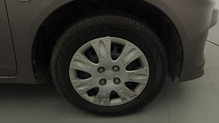 Used 2013 Honda Amaze 1.2 S i-VTEC Petrol Manual tyres RIGHT FRONT TYRE RIM VIEW