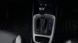 Used 2019 Hyundai Venue SX Plus 1.0 Turbo DCT Petrol Automatic interior GEAR  KNOB VIEW