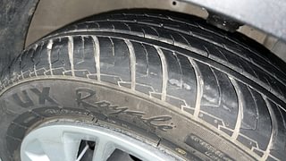Used 2021 Maruti Suzuki Ignis Delta MT Petrol Petrol Manual tyres RIGHT FRONT TYRE TREAD VIEW