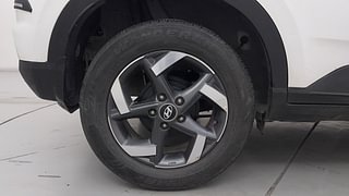 Used 2019 Hyundai Venue SX Plus 1.0 Turbo DCT Petrol Automatic tyres RIGHT REAR TYRE RIM VIEW