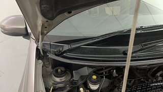 Used 2015 Honda Amaze 1.2 VX i-VTEC Petrol Manual engine ENGINE RIGHT SIDE HINGE & APRON VIEW