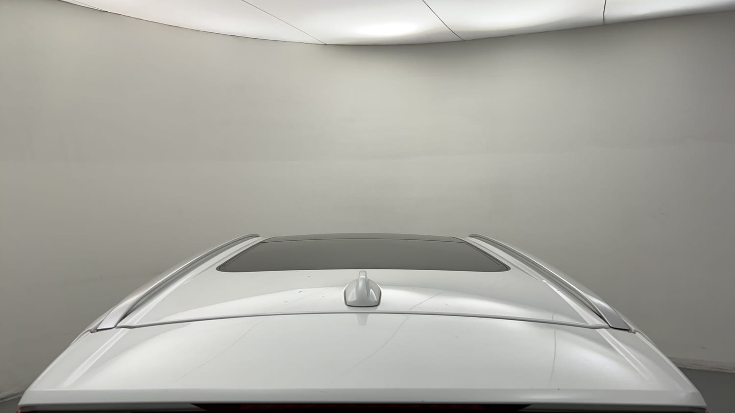 New Volvo XC60 exterior EXTERIOR ROOF VIEW