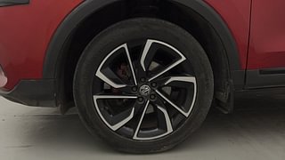 Used 2021 MG Motors Astor Savvy 1.3 Turbo AT S Red Petrol Automatic tyres LEFT FRONT TYRE RIM VIEW