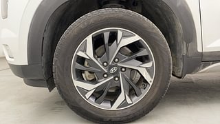 Used 2022 Hyundai Creta SX (O) AT Diesel Diesel Automatic tyres LEFT FRONT TYRE RIM VIEW