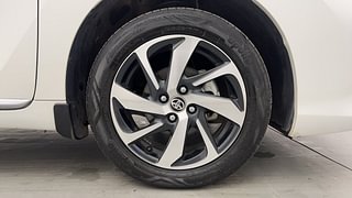 Used 2023 Toyota Glanza V AMT Petrol Automatic tyres RIGHT FRONT TYRE RIM VIEW
