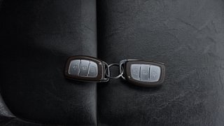 Used 2017 Hyundai Creta [2015-2018] 1.6 SX Plus Auto Petrol Petrol Automatic extra CAR KEY VIEW