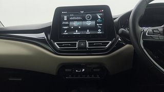 Used 2023 Toyota Glanza V AMT Petrol Automatic interior MUSIC SYSTEM & AC CONTROL VIEW