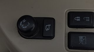 Used 2016 Maruti Suzuki Swift Dzire VXI Petrol Manual top_features Adjustable ORVM