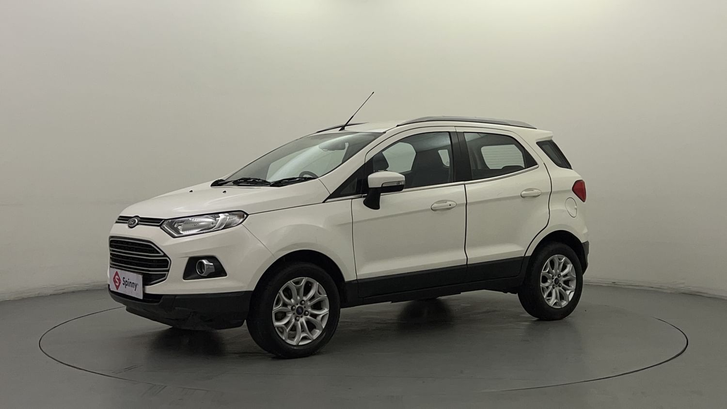 LEFT FRONT CORNER VIEW