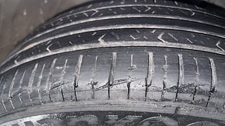 Used 2016 Honda Jazz V Petrol Petrol Manual tyres RIGHT FRONT TYRE TREAD VIEW
