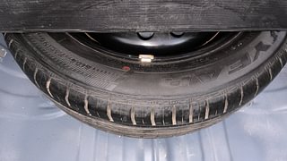 Used 2011 Toyota Etios [2010-2017] V Petrol Manual tyres SPARE TYRE VIEW