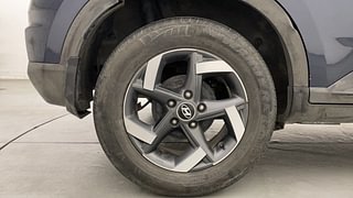Used 2019 Hyundai Venue SX Plus 1.0 Turbo DCT Petrol Automatic tyres RIGHT REAR TYRE RIM VIEW