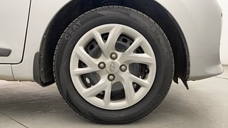 Used 2018 Hyundai Grand i10 Magna AT 1.2 Kappa VTVT Petrol Automatic tyres RIGHT FRONT TYRE RIM VIEW