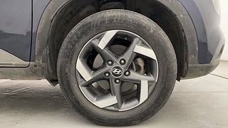 Used 2019 Hyundai Venue SX Plus 1.0 Turbo DCT Petrol Automatic tyres RIGHT FRONT TYRE RIM VIEW
