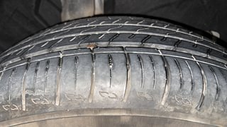 Used 2023 Mahindra XUV700 AX 5 Petrol AT 5 STR Petrol Automatic tyres RIGHT REAR TYRE TREAD VIEW