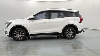Used 2021 Mahindra XUV700 AX 7 Petrol AT Luxury Pack 7 STR Petrol Automatic exterior LEFT SIDE VIEW