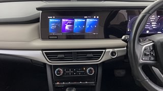 Used 2021 Mahindra XUV700 AX 7 Petrol AT Luxury Pack 7 STR Petrol Automatic interior MUSIC SYSTEM & AC CONTROL VIEW