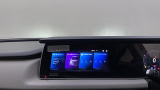 Used 2024 Mahindra XUV700 AX 5 Petrol MT 7 STR Petrol Manual top_features Touch screen infotainment system
