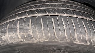 Used 2020 Volkswagen Tiguan Highline TDI Diesel Automatic tyres LEFT FRONT TYRE TREAD VIEW