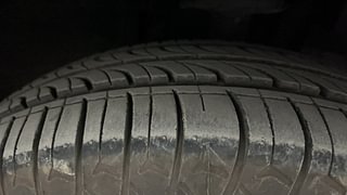 Used 2021 Renault Triber RXT AMT Petrol Automatic tyres RIGHT FRONT TYRE TREAD VIEW