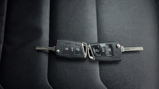 Used 2020 Volkswagen Tiguan Highline TDI Diesel Automatic extra CAR KEY VIEW