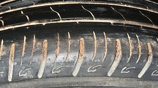 Used 2020 maruti-suzuki Vitara Brezza ZXi Plus Petrol Manual tyres RIGHT REAR TYRE TREAD VIEW