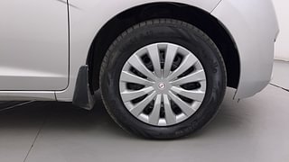 Used 2016 Honda Jazz [2015-2019] S Diesel Diesel Manual tyres RIGHT FRONT TYRE RIM VIEW