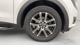 Used 2021 Mahindra XUV700 AX 7 Petrol AT Luxury Pack 7 STR Petrol Automatic tyres RIGHT FRONT TYRE RIM VIEW