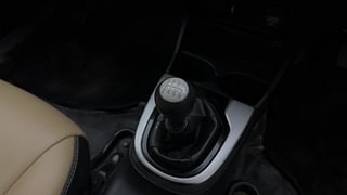 Used 2016 Honda Jazz [2015-2019] S Diesel Diesel Manual interior GEAR  KNOB VIEW