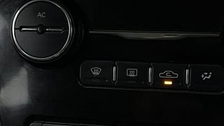 Used 2022 Tata Nexon XZA Plus Diesel Diesel Automatic top_features Rear defogger