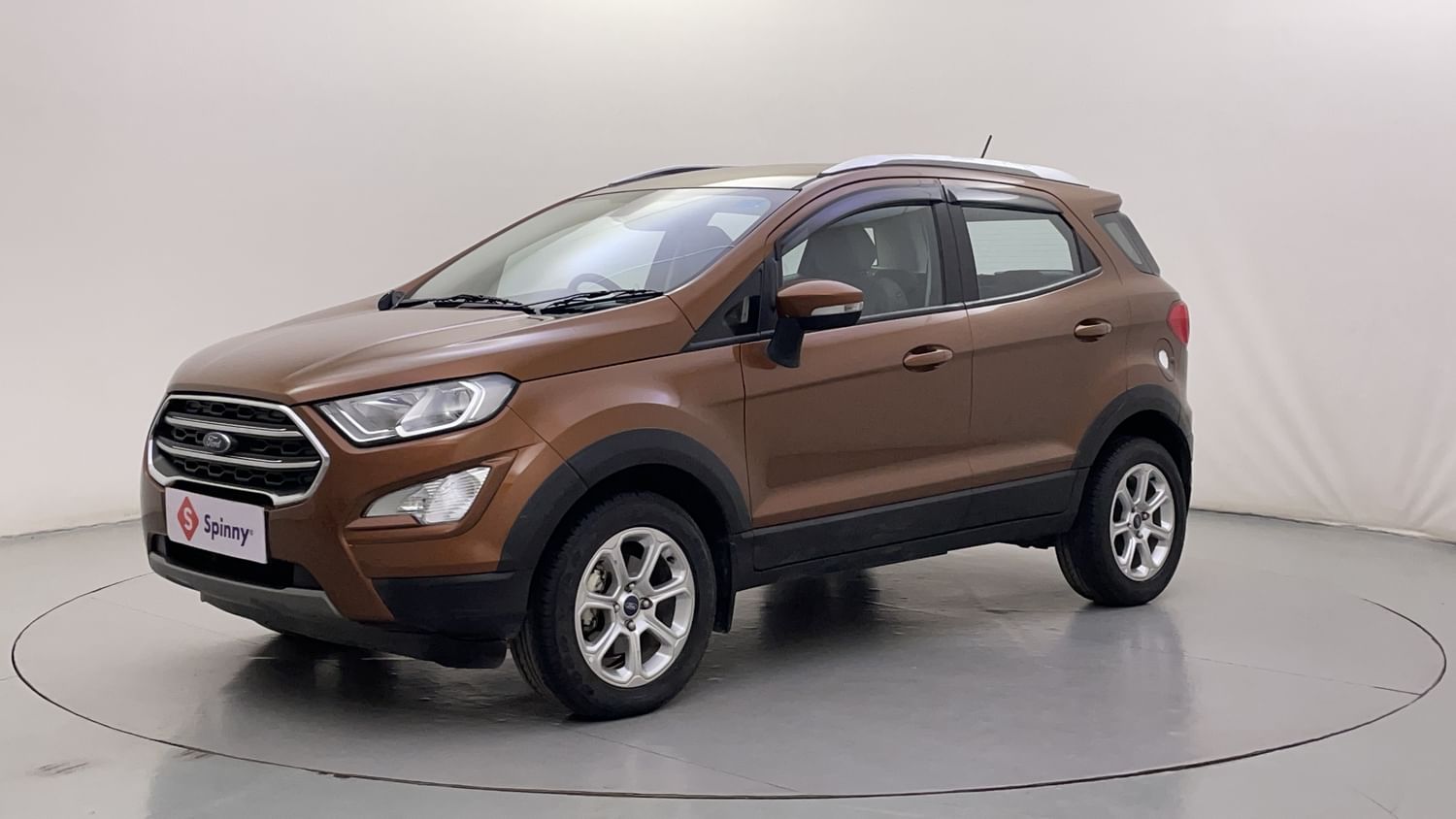 LEFT FRONT CORNER VIEW